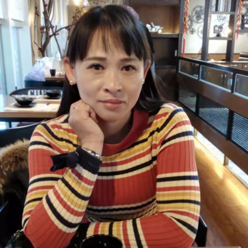 玫瑰花的第一张照片--台湾王婆说媒