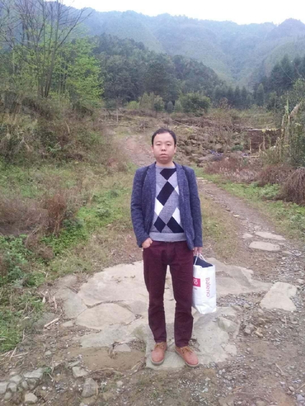 奋斗的第一张照片--台湾王婆说媒