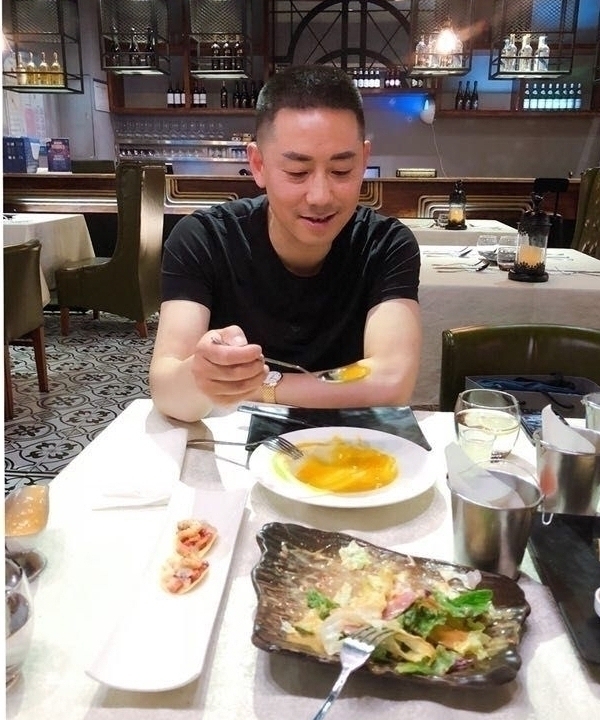 空空如也的第一张照片--台湾王婆说媒