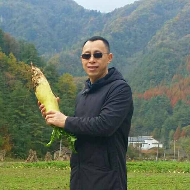 墨迹男的第一张照片--台湾王婆说媒