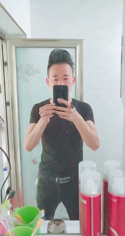 邱利平的第一张照片--台湾王婆说媒