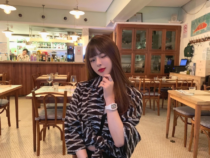 周颖的第一张照片--台湾王婆说媒