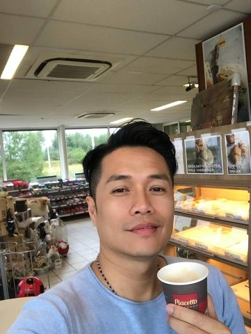 短歌的第一张照片--台湾王婆说媒