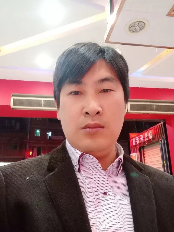 奔跑的第二张照片--台湾王婆说媒