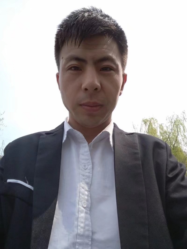 许以飞翔的第一张照片--台湾王婆说媒