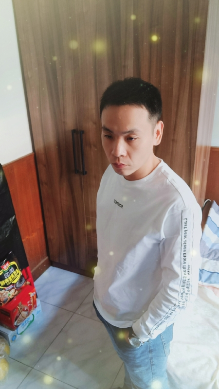 没有蜡笔的小航的第三张照片--台湾王婆说媒