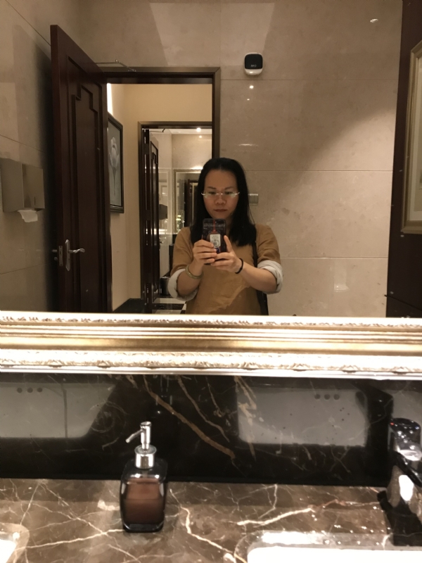 黄莺的第一张照片--台湾王婆说媒