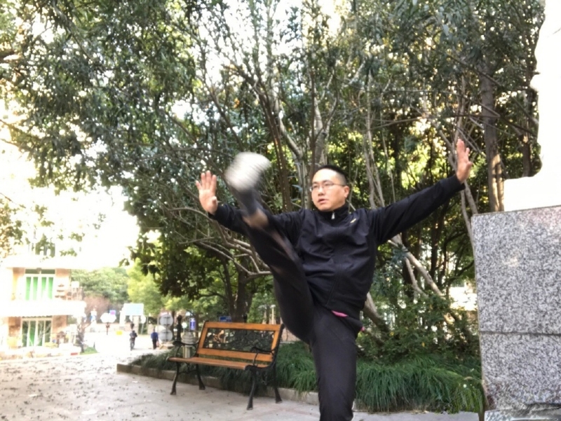 自故深情好受伤的第三张照片--台湾王婆说媒