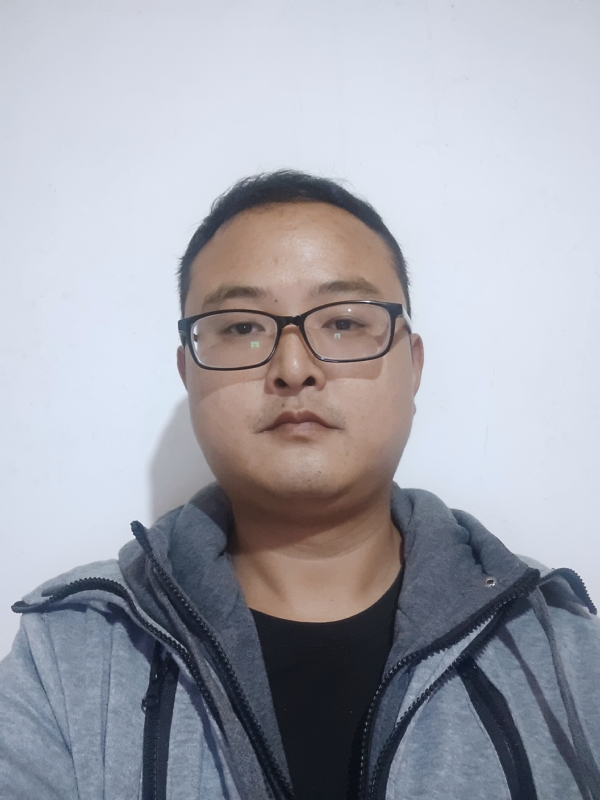 爱在一瞬间的第一张照片--台湾王婆说媒