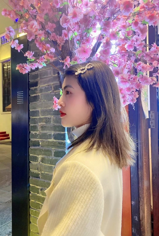 大眼妹的第一张照片--台湾王婆说媒