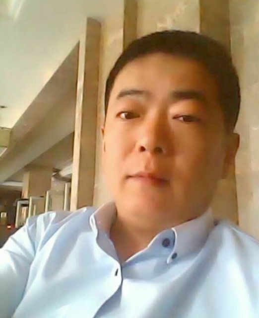 落叶随风的第一张照片--台湾王婆说媒