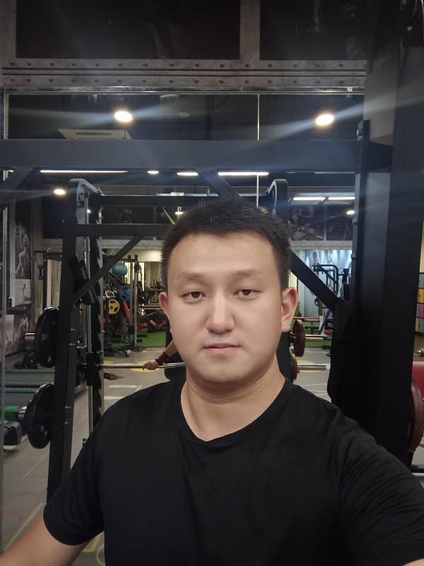 吴痕的第二张照片--台湾王婆说媒