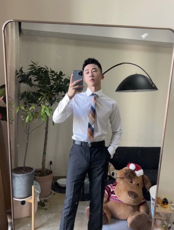 张浩的第一张照片--台湾王婆说媒