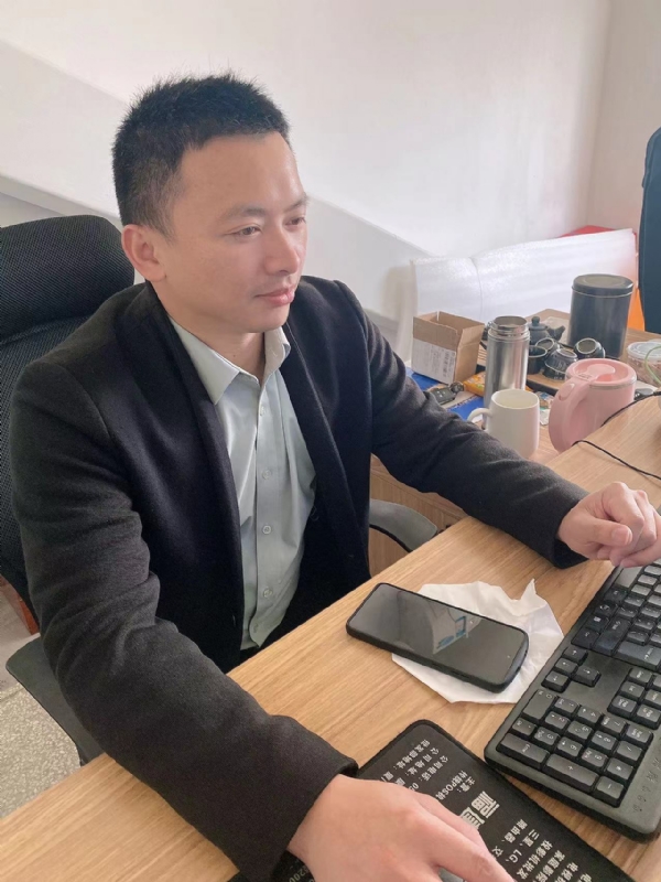 落叶知秋的第一张照片--台湾王婆说媒