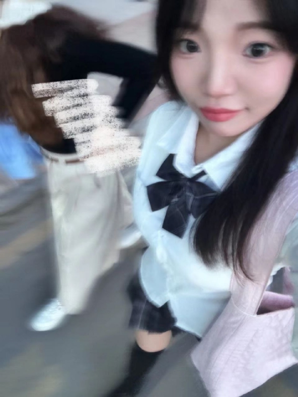 台灣小姐伊洛的第一张照片--台湾王婆说媒