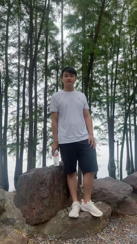 嗯嗯的第一张照片--台湾王婆说媒