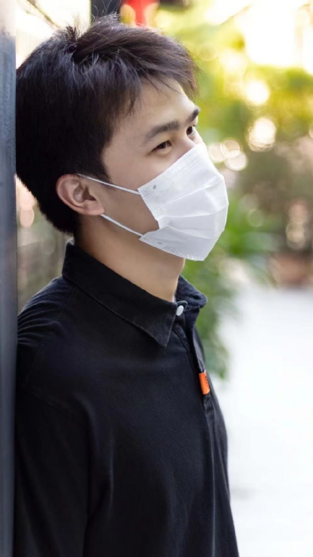 康庆浩的第一张照片--台湾王婆说媒